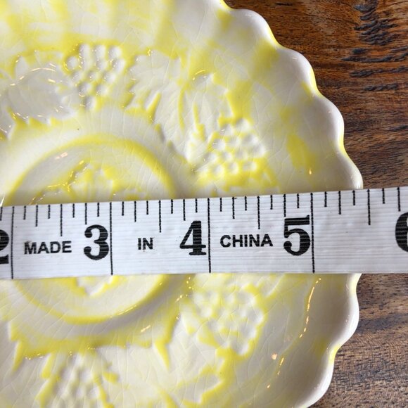 2 Vintage Yellow Vinyard Tea Cups - Picture 7 of 10